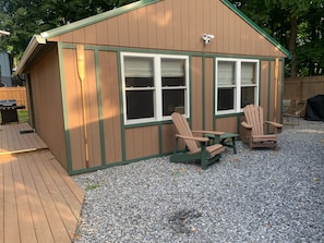 Terrace/patio - Cottage in the heart of Bolton, Lake George (Bolton)