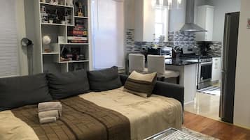 3 slaapkamers, een strijkplank/strijkijzer, reisbedje, gratis wifi