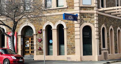 Ex hotel ensuite room at gouger st 431