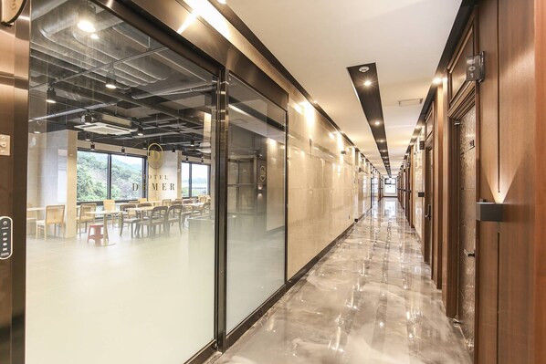 Reception - Hotel Demer (Mokpo)