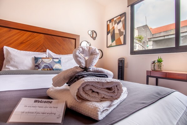 1 Schlafzimmer, Schreibtisch, Bügeleisen/Bügelbrett, kostenloses WLAN