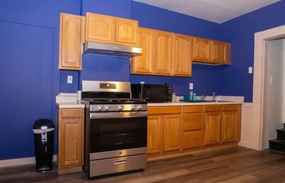 Comfy Oakland Apartment 15 min from San Francisco