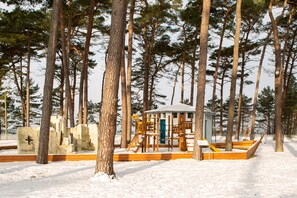 Children’s area - Vacation apartment 11 - Ferienanlage Zum Knirk (Lubmin (Seebad))