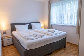 3 Schlafzimmer, Reisekinderbett, WLAN, Bettwäsche
