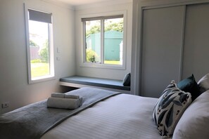 2 bedrooms, desk, iron/ironing board, travel cot