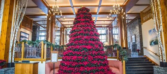 Lodge at Spruce Peak! Amazing 2 BR ! Ski In-Out!