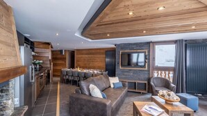 Unclassified image, 2 of 31, button - Cozy Chalet-Style Flat (Val Thorens)