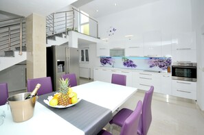 Dining room - Luxury Villa Rooftop Pool !avbl in Season (Trogir)