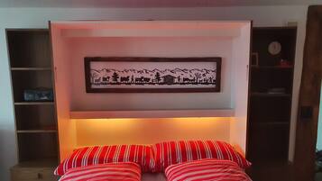 Studio, 1 Bedroom, Smoking, Balcony | 1 bedroom