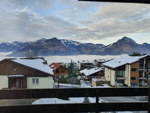 Studio, 1 Bedroom, Smoking, Balcony | Pemandangan dari hartanah