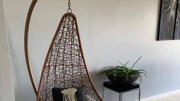 Condo, 3 Bedrooms, Accessible, Balcony | Interior