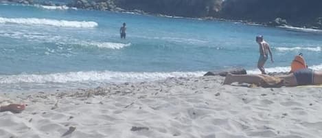 House, 2 Bedrooms, Patio, Mountain View | Beach | On the beach