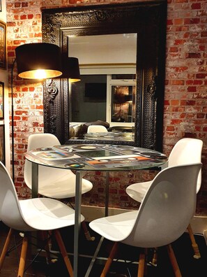 Dining - 3 Bed House Stunning Views And Free Parking (Brighton)