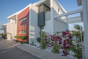 Villa, 3 chambres, patio, vue sur le jardin | Extérieur