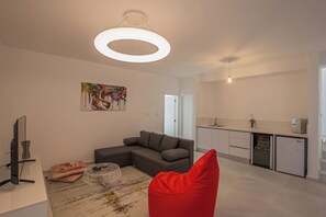 Villa, 5 habitaciones, piscina privada, vistas al jardín | Salón