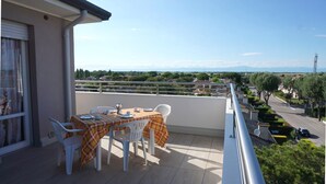 Unclassified image, 4 of 27, button - Great and Bright Apartment With Pool - Beahost (Caorle)