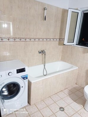 Room, 3 Bedrooms, Smoking, Balcony | Bathroom | Hair dryer - Room in Studio - Vila Zaca Sea View Apartment (Ksamil)