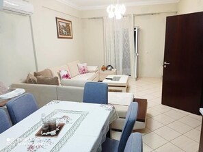 Room, 3 Bedrooms, Smoking, Balcony | Living room - Room in Studio - Vila Zaca Sea View Apartment (Ksamil)