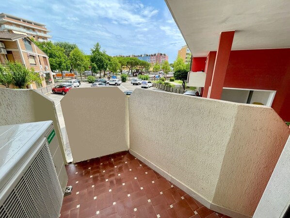 Studio, Multiple Bedrooms, Balcony | Balcony