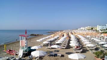 Apartment, 1 Bedroom, Balcony, Ocean View | Beach