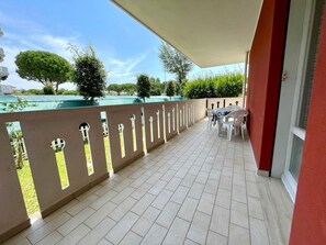 Apartment, 2 Schlafzimmer, Terrasse, Gartenblick | Balkon