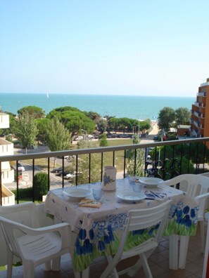 Apartment, 1 Bedroom, Balcony, Ocean View | Balcony