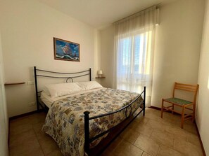 Apartment, 2 Schlafzimmer, Balkon, Stadtblick | 3 Schlafzimmer