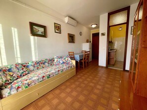 Apartamento, 2 quartos, sacada, vista para a cidade | 3 quartos