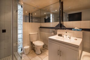Badezimmerausstattung