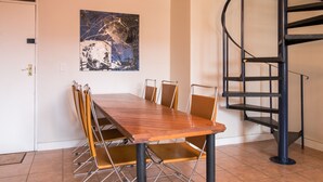 Dining - Two Bedroom Loft in City Centre (Cape Town)