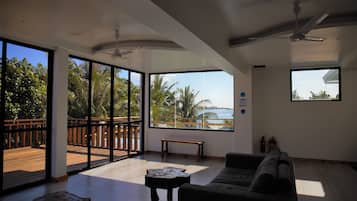 Room, 1 Bedroom, Smoking, Balcony | Living room