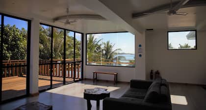 Room-master Suite Family Room With Views