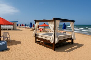 2 bedrooms - Porto Said Charm Book Your Beach Chalet Now (Al-Manasrah)