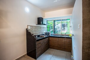 Deluxe Studio | Private kitchen | Electric kettle