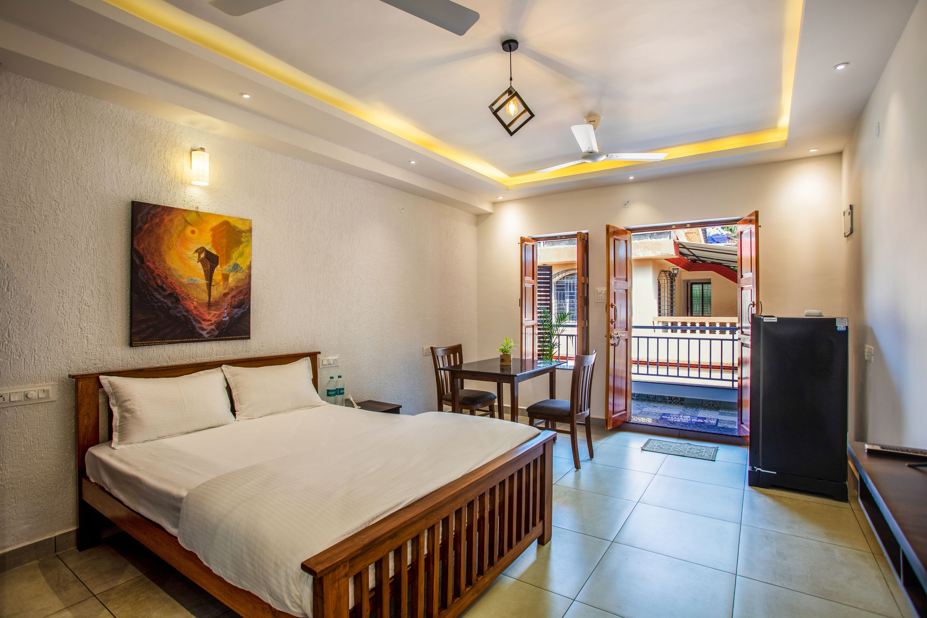 Studio – deluxe | Oppholdsområde | En 32-tommers Flatskjerm-TV med Parabol-TV samt TV