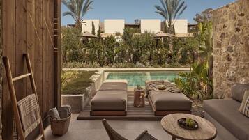 Swim-Up Suite | Terrace/patio
