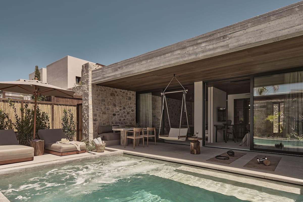 Theros Suite with Private Heated Pool | 1 bedroom, premium bedding, down comforters, memory foam beds