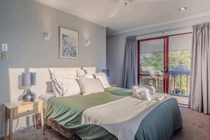 4 bedrooms, iron/ironing board, travel cot, WiFi - Hilton Retreat | Lynmore Location with Spa Pool (Rotorua)