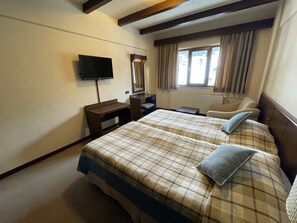 Standard Room | Bed sheets