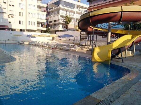 Seasonal outdoor pool