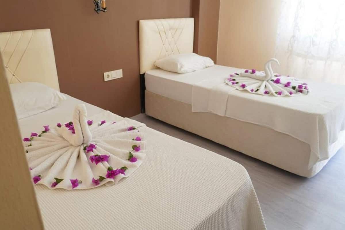 Habitación estándar | Wifi gratis y ropa de cama