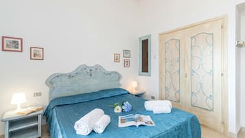3 bedrooms, laptop workspace, iron/ironing board, free WiFi