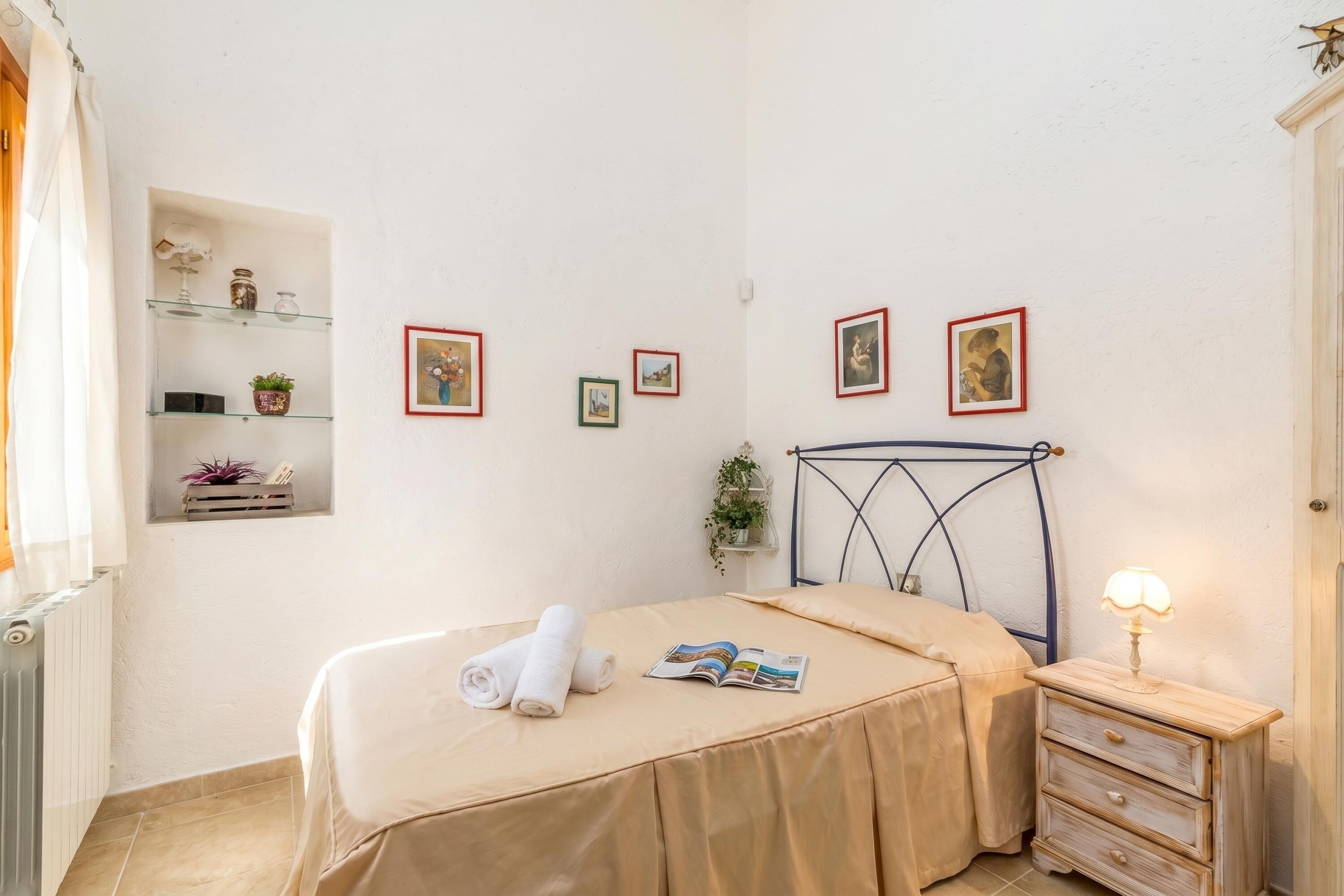 Familienvilla, Mehrere Schlafzimmer, 2 Bäder, Meerseite (Villa Oleandri 50m From Seashore)