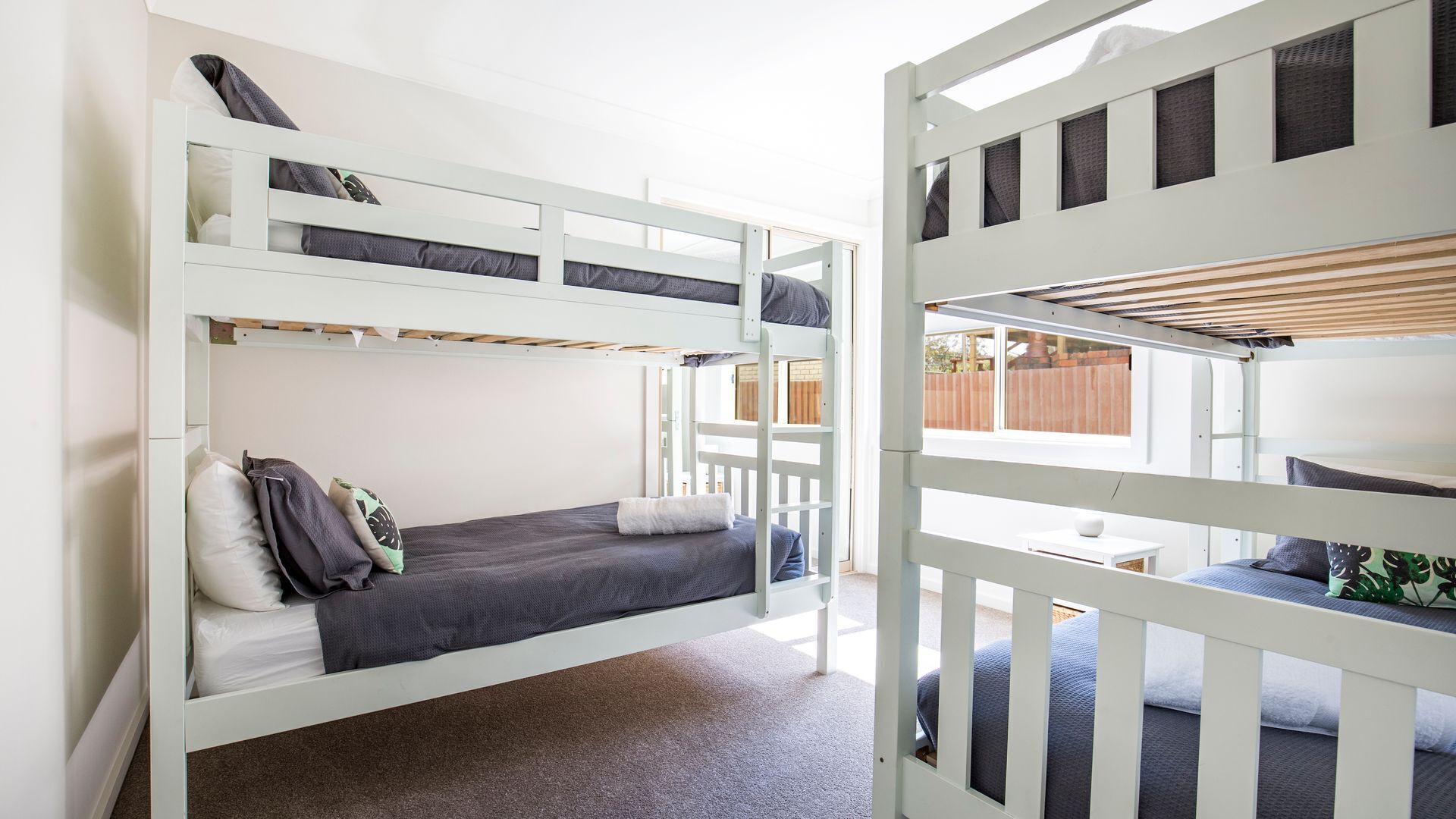 Peppertree Jervis Bay - Pet Friendly Beachfront With Sea Views - Jervis Bay