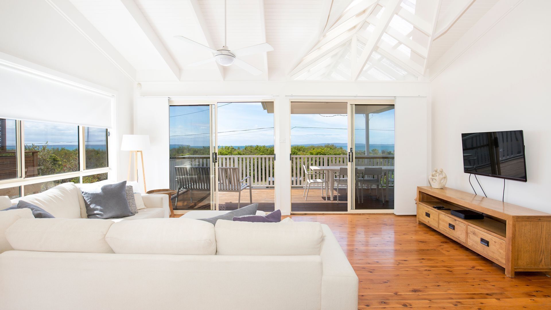 Télévision, cheminée, jeux vidéo, Netflix