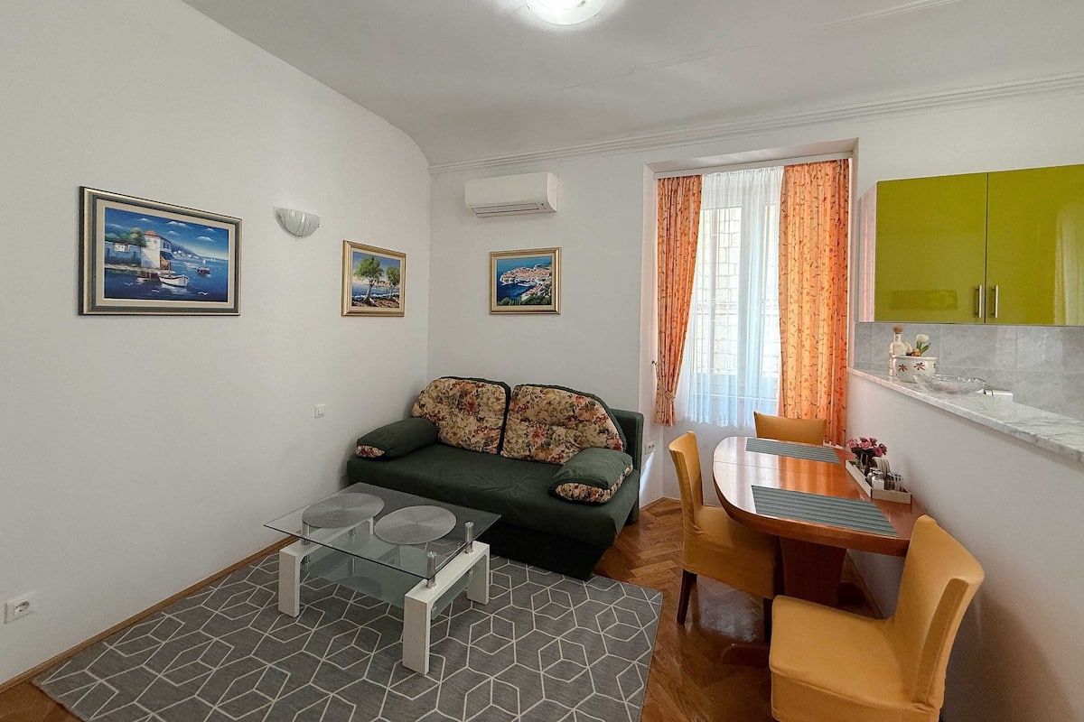 Televisión 25 pulgadas con canales de televisión vía satélite