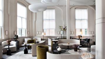 Sala de estar en el lobby