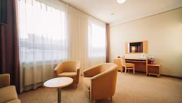 Two room Suite with SPA bath | 城景