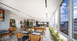 Daily buffet breakfast (TRY 250 per person)