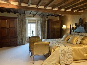 5 Schlafzimmer, Bügeleisen/Bügelbrett, kostenloses WLAN, Bettwäsche